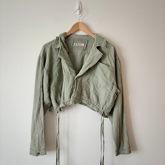 Free People We The Free Cinched Cotton Cropped Shirt Sage Green Size Small - Picture 2 of 5